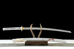 Alternative view of Koi - Håndlaget Katana av 1065 karbonstål