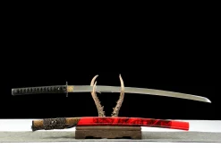 Alternative view of Scarlet Phantom - Håndlaget Katana av 65Mn Spring Steel