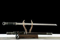 Alternative view of Night Slash - Håndlaget Katana av Carbon Steel