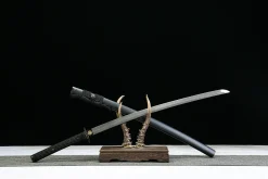 Alternative view of Dark Empyrean - Håndlaget Katana av Damaskusstål