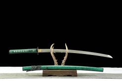 Alternative view of Teal Wave - Håndlaget Katana av Damaskusstål
