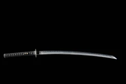 Alternative view of Mørk Natts Hersker - Håndlaget Katana av Leirherdet Damaskusstål