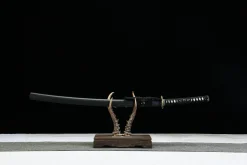 Dark Edge - Håndlaget Katana av T10 verktøystål