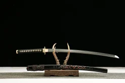 Alternative view of Dragon Palace - Håndlaget Katana av T10 verktøystål