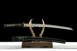 Alternative view of Shadow Phantom - Håndlaget Wakizashi av 1065 karbonstål