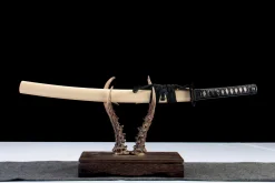 Alternative view of Skjell Uten Egg - Håndlaget Wakizashi av 1065 karbonstål